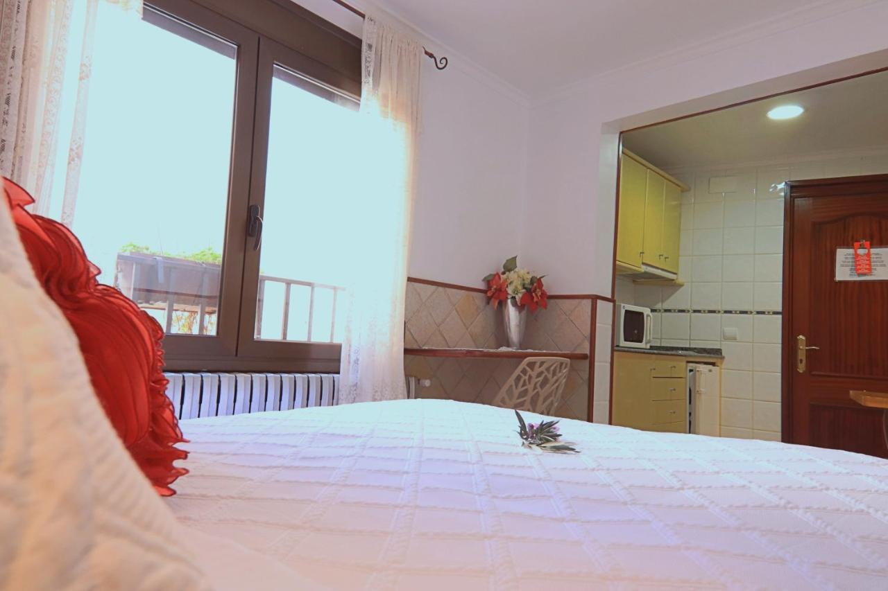 Estudios Casa Lola De Talarn Экстерьер фото