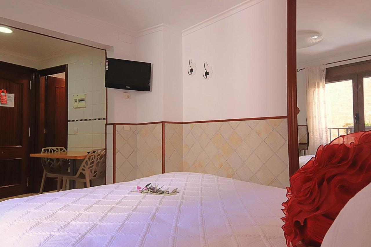 Estudios Casa Lola De Talarn Экстерьер фото