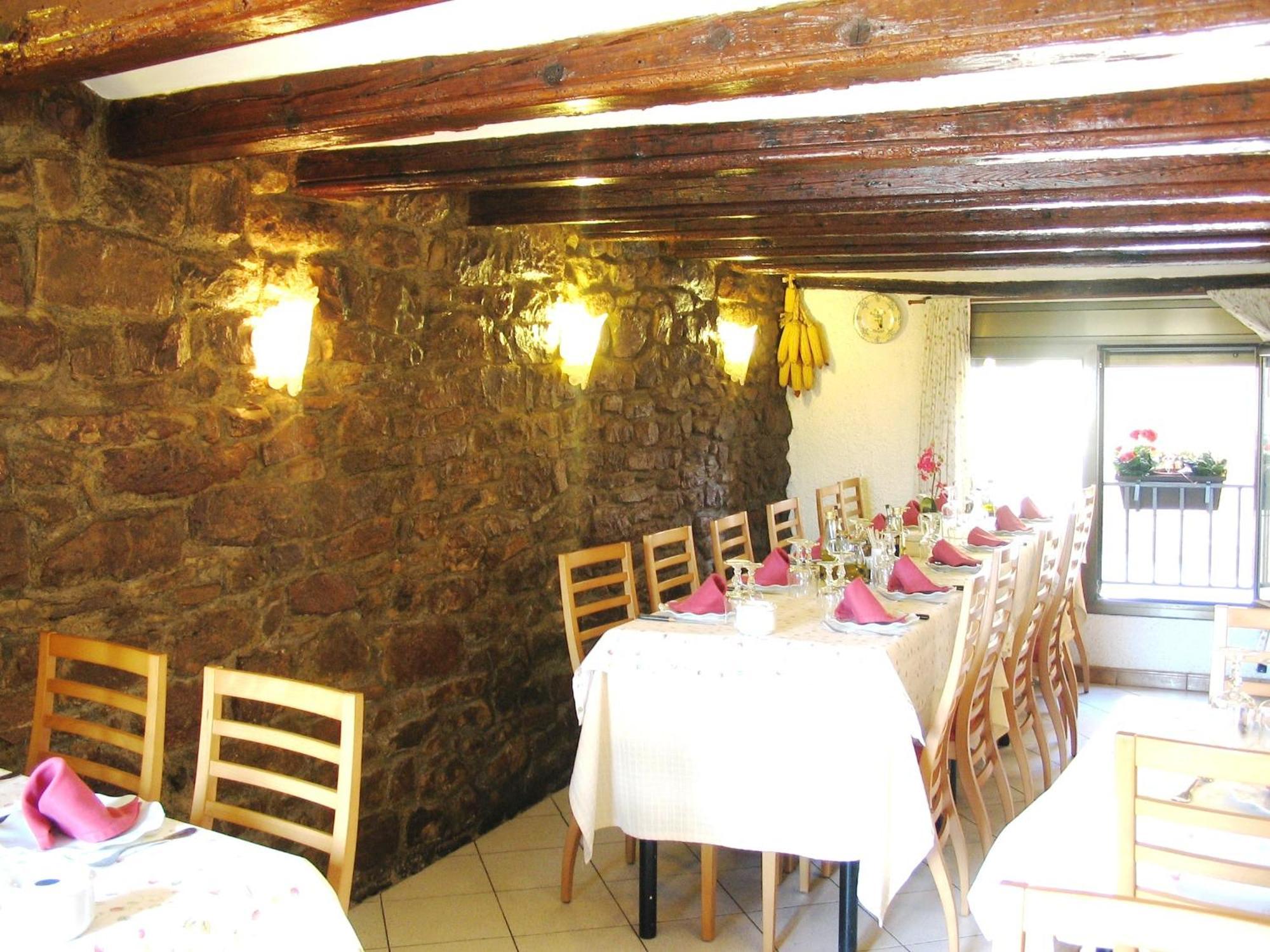 Estudios Casa Lola De Talarn Экстерьер фото